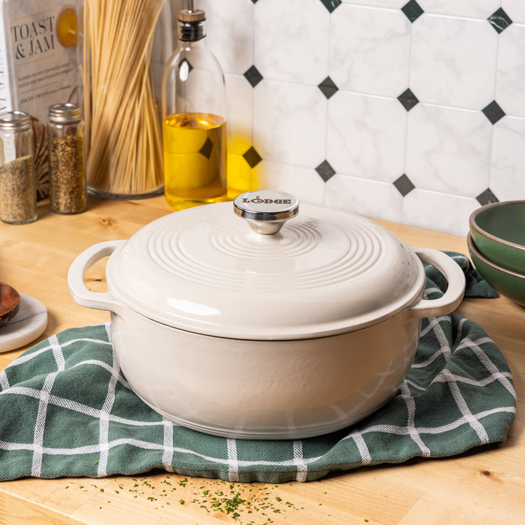 4.5 Quart Essential Enamel Dutch Oven