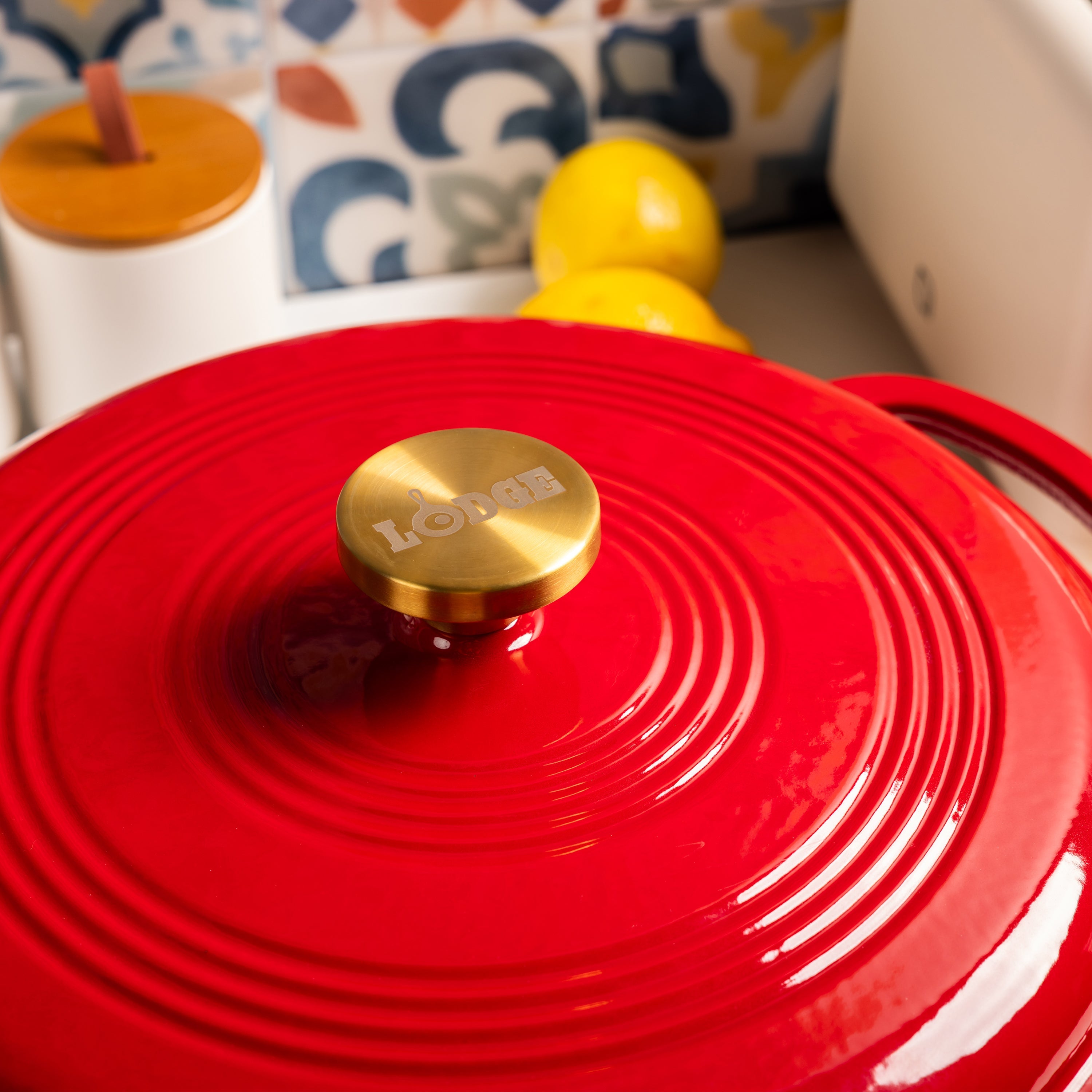 7.5 Quart Essential Enamel Dutch Oven