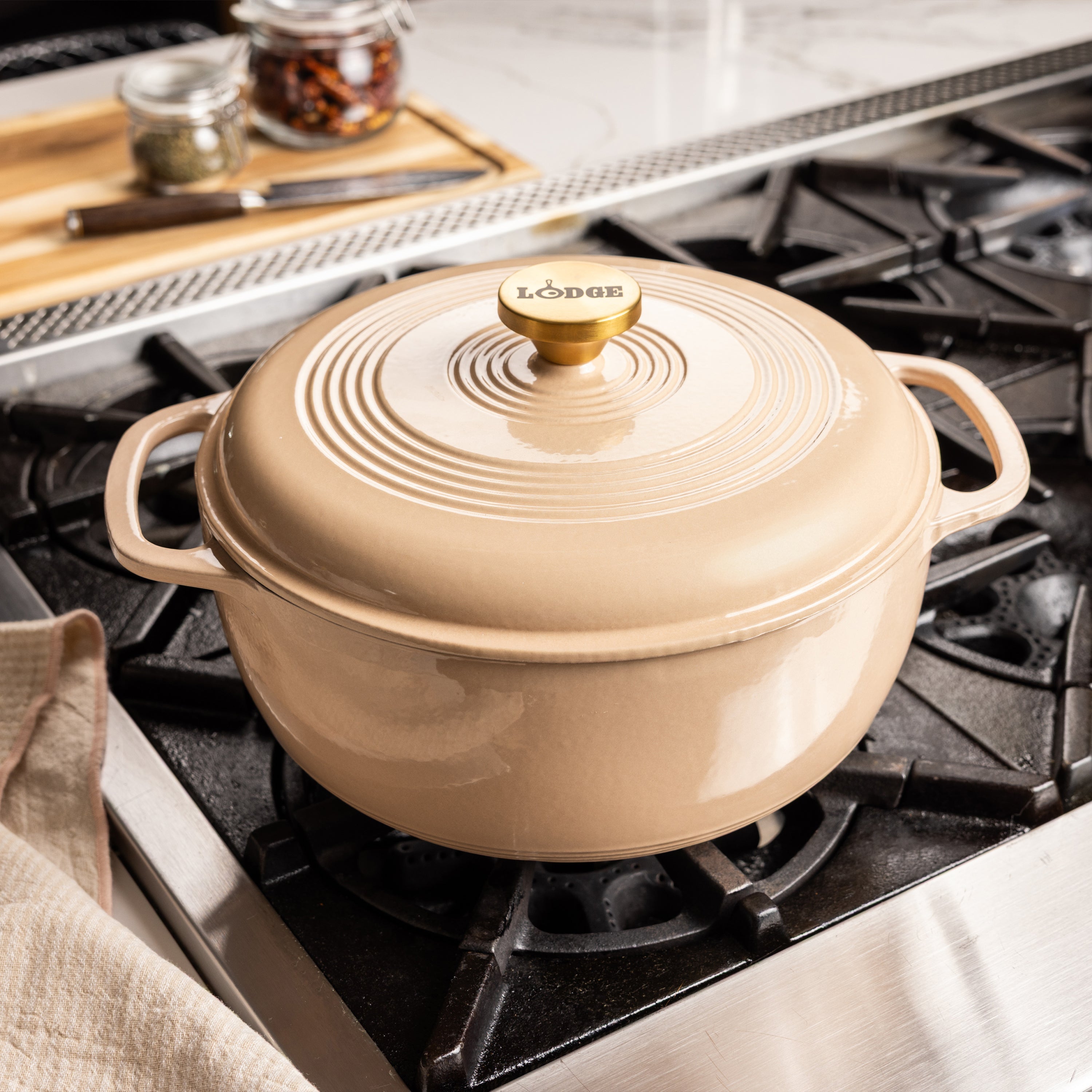 6 Quart Essential Enamel Dutch Oven